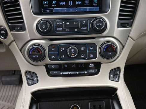 Used 2019 GMC Yukon XL Denali w/ Denali Ultimate Package AWD/4WD image 30