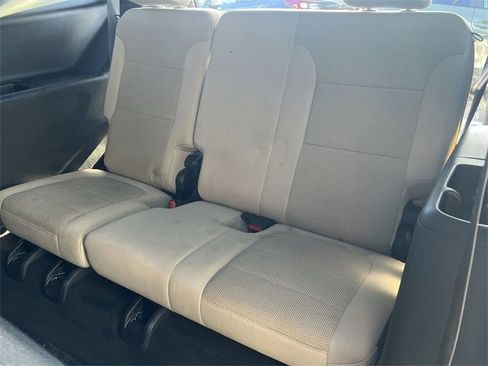 Used 2023 Chevrolet Traverse LS image 29