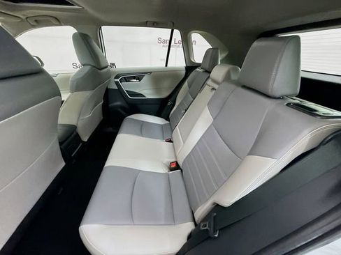 Used 2023 Toyota RAV4 XLE Premium image 24