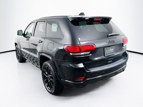 Used 2021 Jeep Grand Cherokee Laredo X AWD/4WD image 5