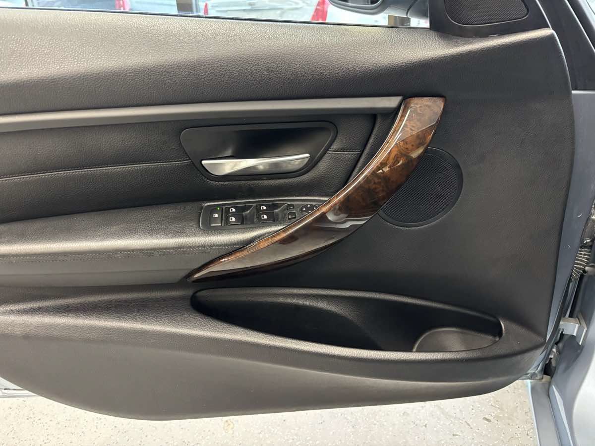 Used 2014 BMW 328i Sedan RWD image 21