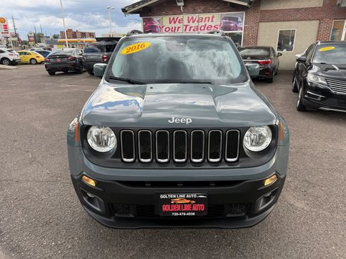 Used 2016 Jeep Renegade Latitude AWD/4WD image 3