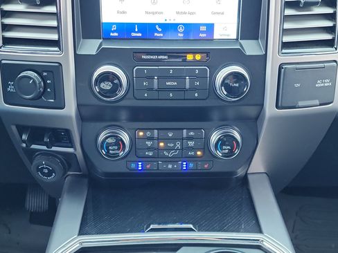 Used 2020 Ford F350 Platinum image 26