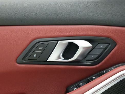 Used 2025 BMW M340i xDrive AWD/4WD image 33