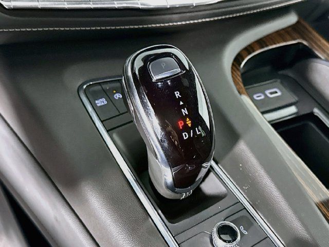 Used 2023 Cadillac Escalade ESV Premium Luxury AWD/4WD image 19