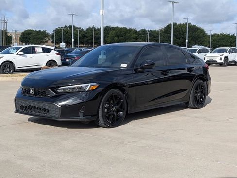 Used 2025 Honda Civic Sport image 9
