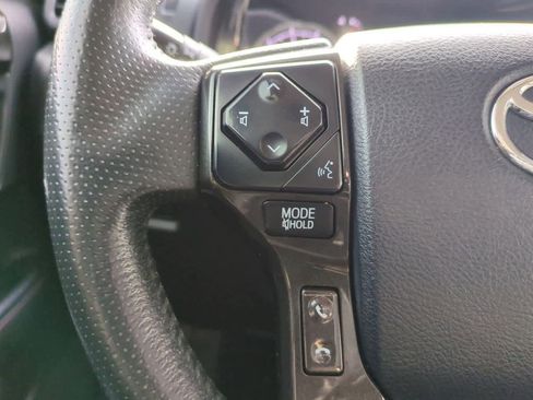 Used 2020 Toyota 4Runner TRD Off-Road image 21