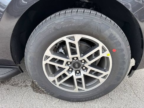 New 2026 Ford Expedition Active RWD image 11