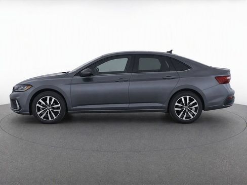Used 2026 Volkswagen Jetta SE FWD image 5