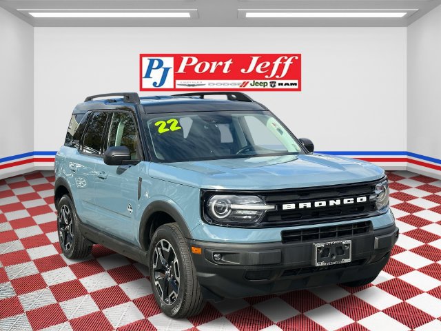 Used 2022 Ford Bronco Sport Outer Banks w/ Tech Package AWD/4WD image 2