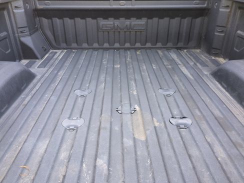 Used 2025 GMC Sierra 2500 AT4 w/ Technology Package image 33