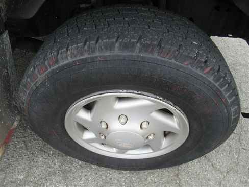 Used 2014 Ford E-250 and Econoline 250 Extended w/ Power Group image 34