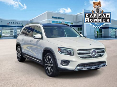 Used 2022 Mercedes-Benz GLB 250 image 1