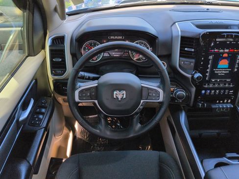 Used 2020 RAM 1500 Big Horn AWD/4WD image 15
