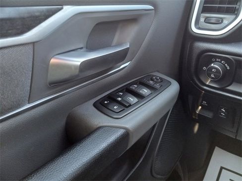 Used 2021 RAM 1500 Big Horn image 24