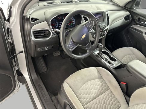 Used 2020 Chevrolet Equinox LS FWD image 10