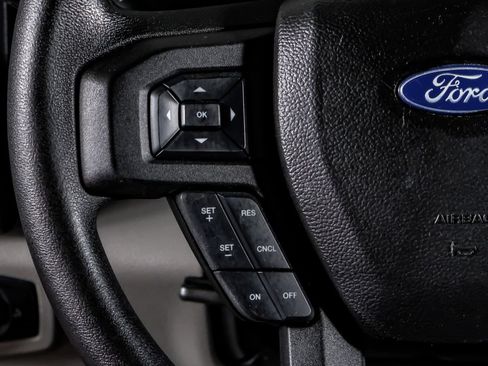 Used 2019 Ford F250 XLT w/ XLT Premium Package AWD/4WD image 17