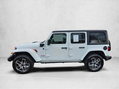 Used 2024 Jeep Wrangler Sport S image 2