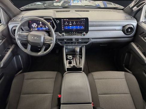 Used 2024 Chevrolet Colorado Trail Boss w/ Advanced Trailering Package AWD/4WD image 10