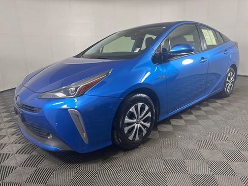 Used 2019 Toyota Prius XLE image 8