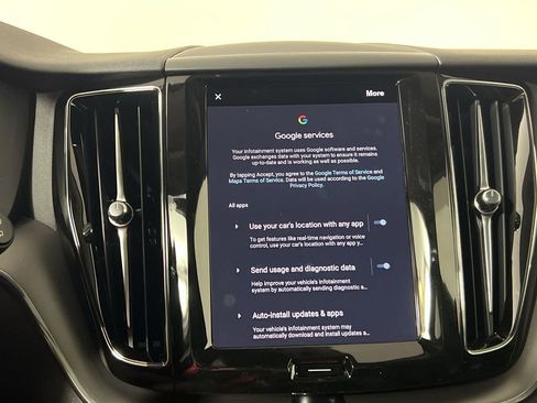 Certified 2025 Volvo XC60 B5 Core w/ Climate Package image 22