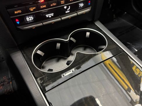 Used 2017 Mercedes-Benz E 400 4MATIC Coupe image 35