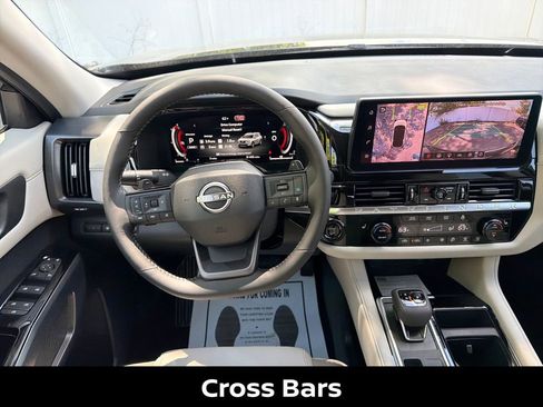 New 2026 Nissan Pathfinder SL AWD/4WD image 17