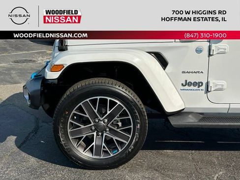 Used 2023 Jeep Wrangler Unlimited Sahara w/ Cold Weather Group AWD/4WD image 6