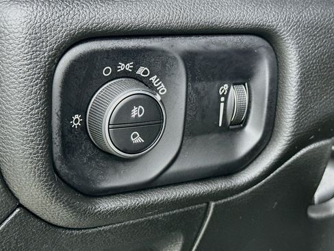Used 2023 RAM 1500 Big Horn RWD image 10