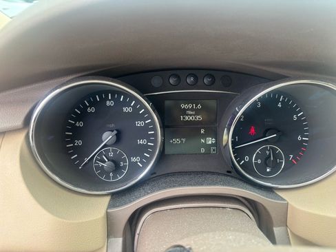 Used 2010 Mercedes-Benz R 350 4MATIC image 17