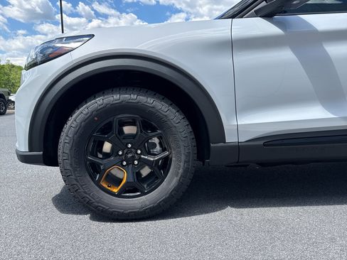 New 2026 Ford Explorer Tremor AWD/4WD image 18
