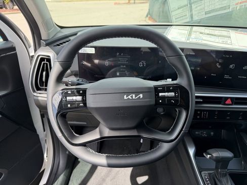 New 2026 Kia Sorento LX FWD image 45