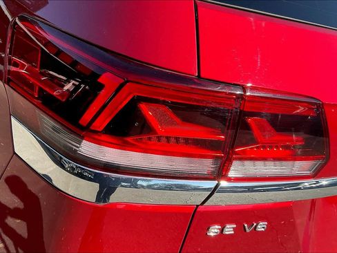 Certified 2023 Volkswagen Atlas SE image 29