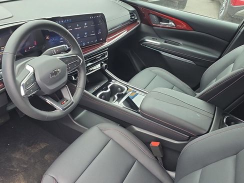 New 2026 Chevrolet Traverse Z71 image 14