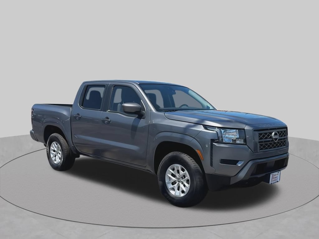Used 2024 Nissan Frontier SV AWD/4WD image 2