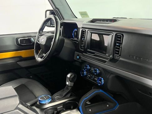 Used 2022 Ford Bronco Black Diamond image 29