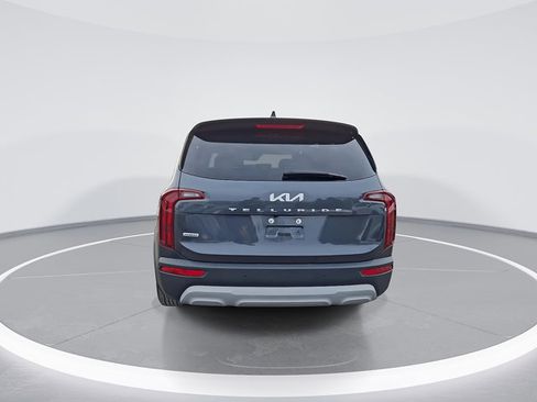 Used 2022 Kia Telluride LX image 8