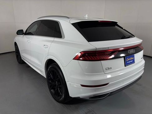 Used 2023 Audi Q8 Premium AWD/4WD image 7