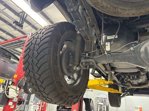 Used 2019 Toyota Tacoma TRD Sport image 29