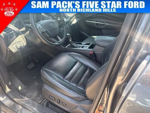 Used 2017 Ford Escape Titanium FWD image 7