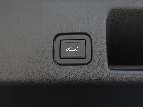 Used 2024 Chevrolet Equinox EV LT w/ Active Safety Package 3 image 43