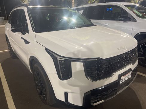 Used 2024 Kia Sorento SX image 2