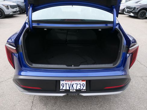 Used 2025 Kia K4 LXS image 27