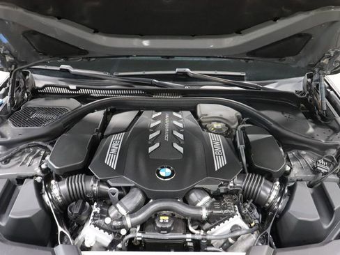 Used 2022 BMW M550i xDrive AWD/4WD image 24