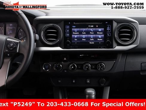Certified 2017 Toyota Tacoma TRD Sport image 33