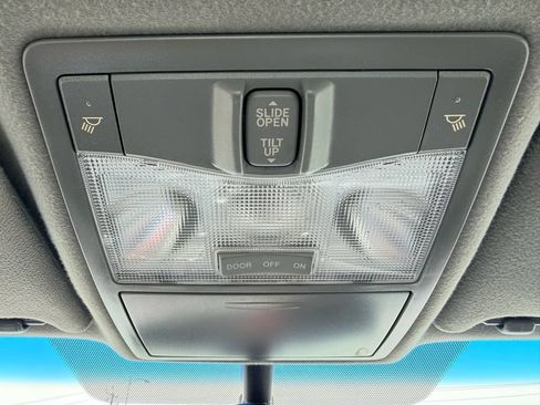 Used 2011 Toyota Avalon FWD image 14