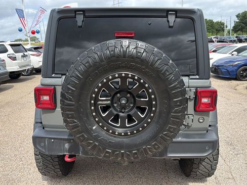 Used 2020 Jeep Wrangler Unlimited Rubicon AWD/4WD image 4