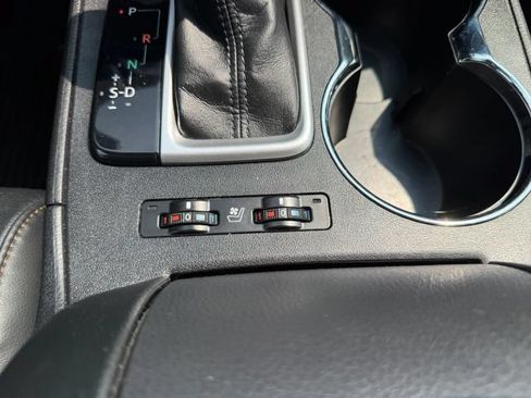 Used 2016 Toyota Highlander Limited Platinum AWD/4WD image 43