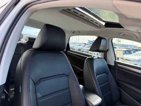 Used 2018 Volkswagen Passat 2.0T SE w/ SE Lighting Package image 21