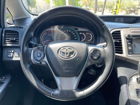 Used 2014 Toyota Venza XLE w/ XLE Premium Package FWD image 28
